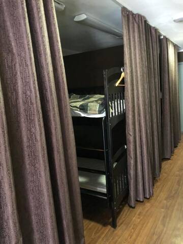 Фото номера Кровать в общем 8-местном номере Хостелы Hostel Horosho г. Черноморск 5